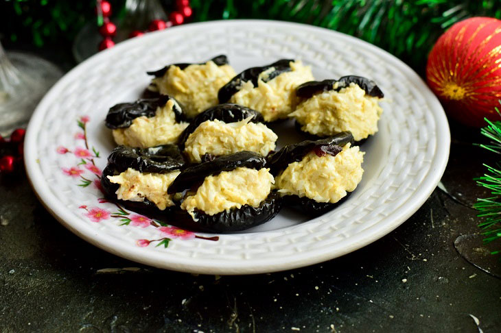 Prune mussels on the festive table - this appetizer delights guests