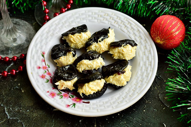 Prune mussels on the festive table - this appetizer delights guests