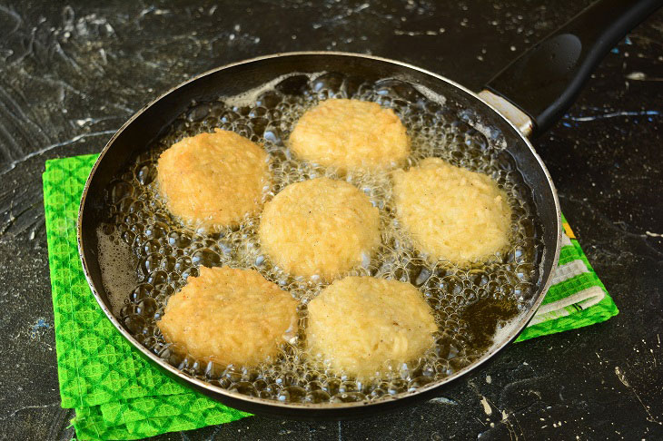 Original rice balls with cheese - an easy recipe for an excellent snack