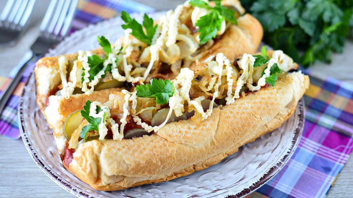 Danish hot dog like in Stardogs – fast, tasty and appetizing