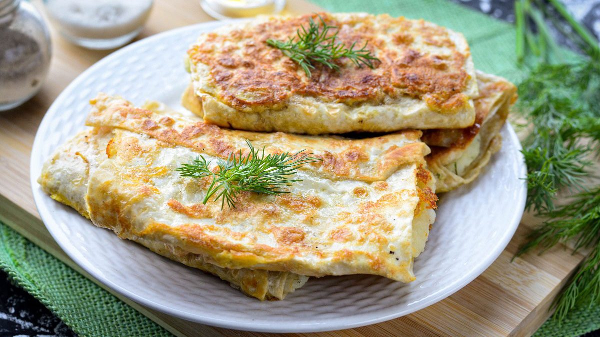 Delicious lavash pies with potatoes – they will appear on your table more than once