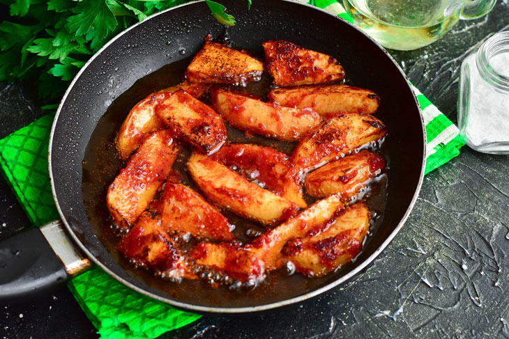 Fried potatoes with honey - an interesting and tasty snack