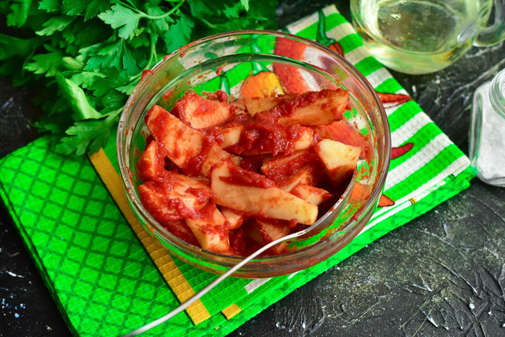 Fried potatoes with honey - an interesting and tasty snack