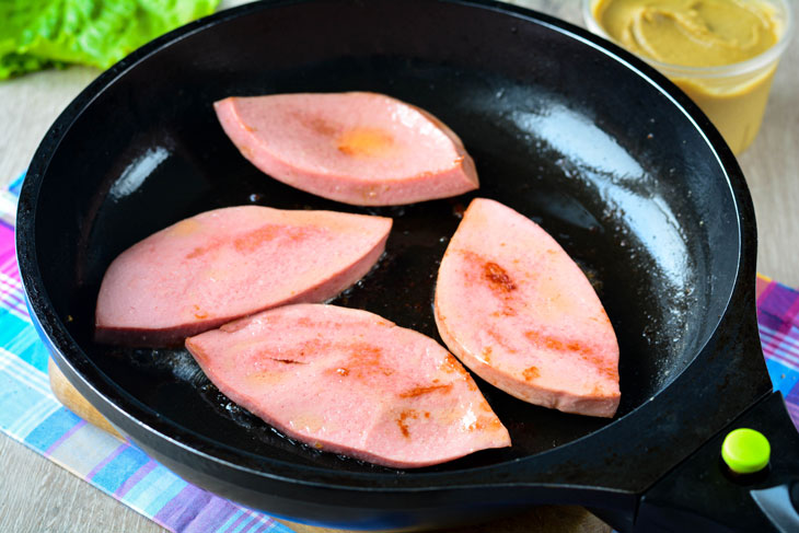 Sandwiches "Nostalgia" with sausage - will always help out the hostess if the guests are on the doorstep