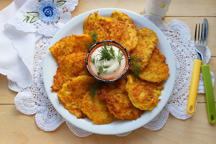 Elegant and tasty draniki with pumpkin - a winter version of your favorite snack