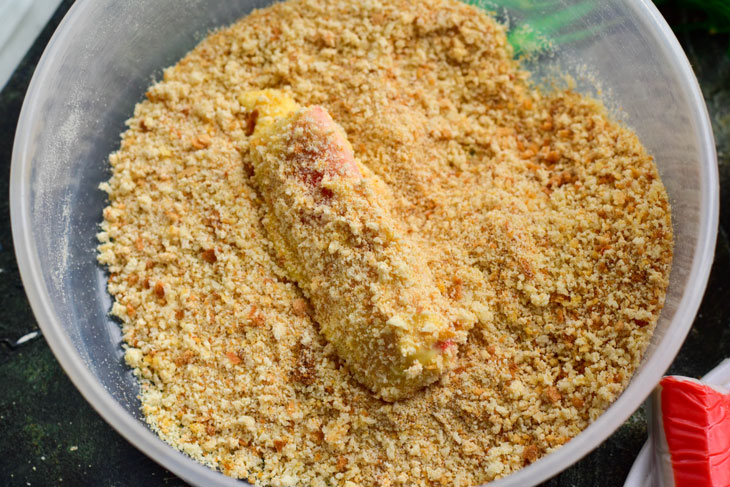 Fried crab sticks in breadcrumbs - a step by step recipe with a photo