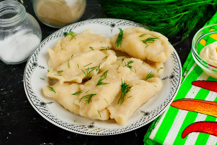 How to cook delicious dumplings with potatoes - step by step recipe with photos