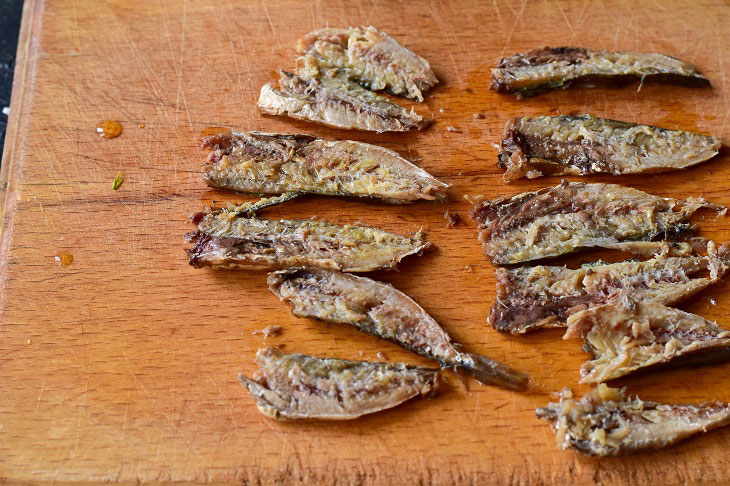 Lavash rolls with sprats - no one will refuse such an appetizer