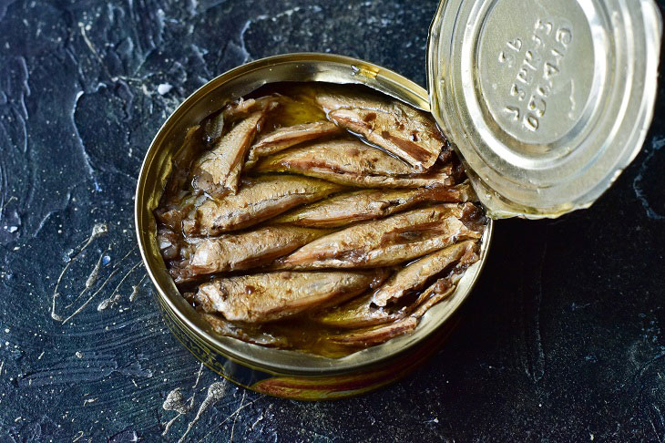 Lavash rolls with sprats - no one will refuse such an appetizer