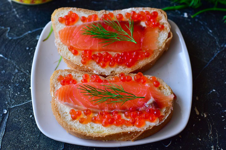 Royal sandwich with caviar - a bright and beautiful snack on the New Year's table