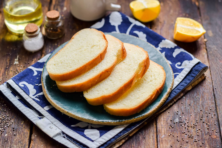 Croutons with apples - an unusual and appetizing, delicious sandwich