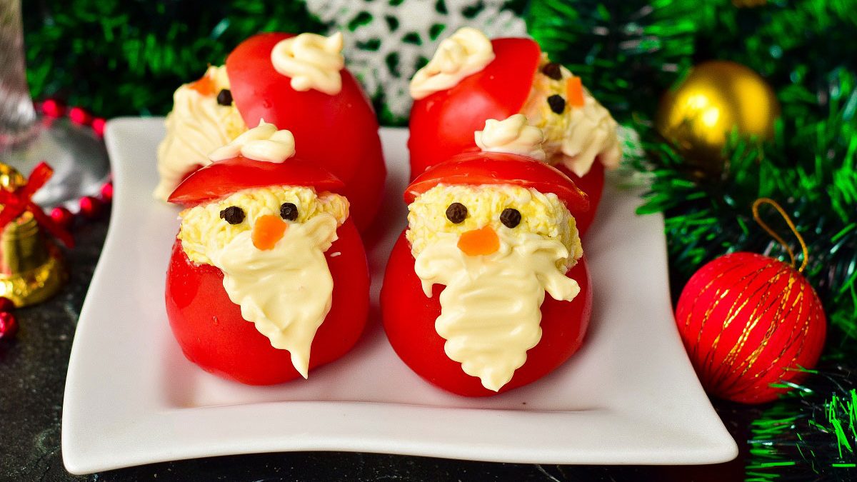 Tomato appetizer “Santa Claus” – beautiful and festive