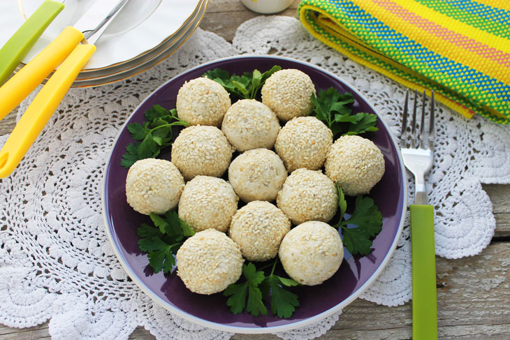 Chicken balls with olives - they will successfully decorate any holiday table