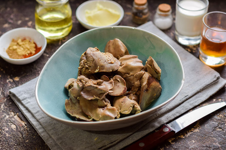 Chicken liver pate with cream and cognac - an amazing recipe