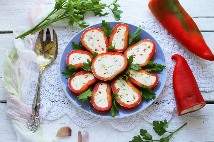 Peppers stuffed with processed cheese - looks beautiful on any holiday table