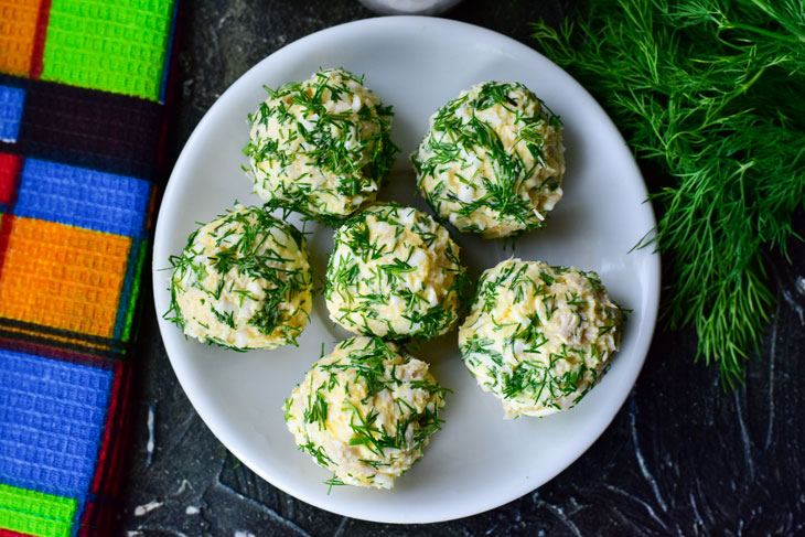 Raffaello chicken - a terrific appetizer on the festive table