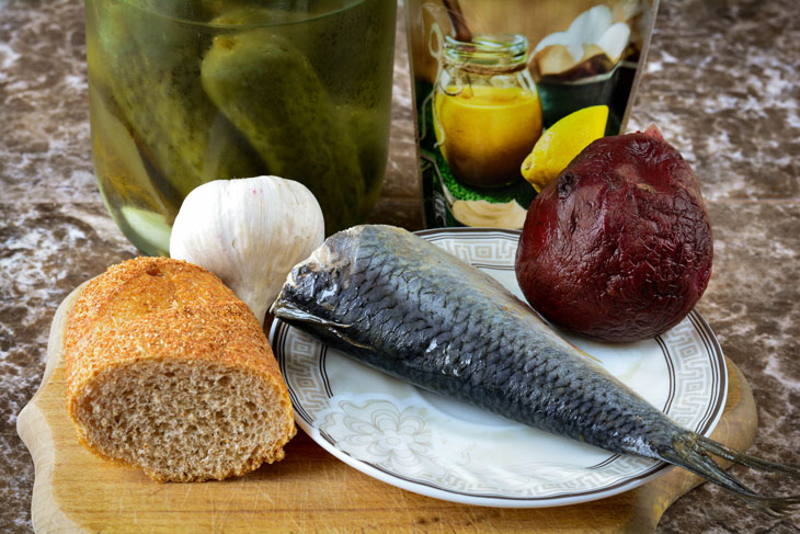 Canape with herring - a beautiful and appetizing appetizer for the holiday