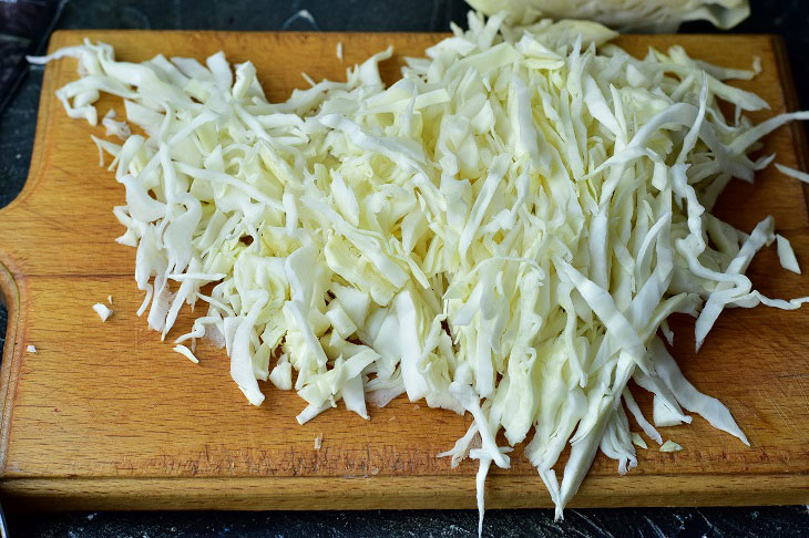 Sauerkraut in its own juice - crispy and very tasty