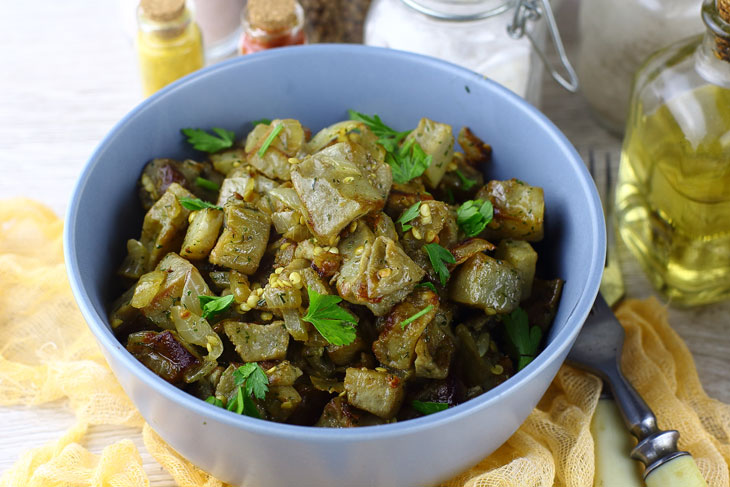 Eggplant fried like mushrooms with onions - they turn out hearty and tasty