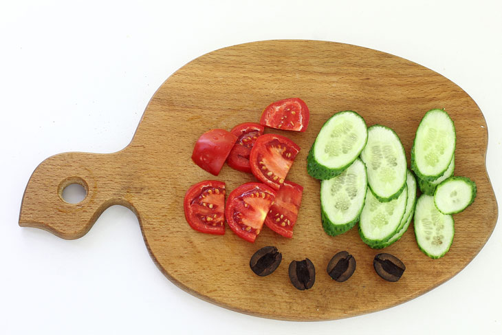 Snack "Peacock tail" from zucchini - will conquer with its taste and appearance