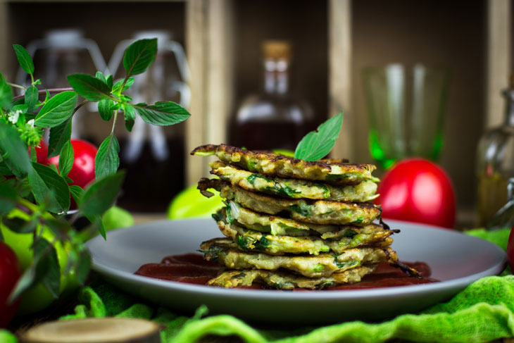 Delicious pancakes from zucchini and eggplant - a very simple recipe