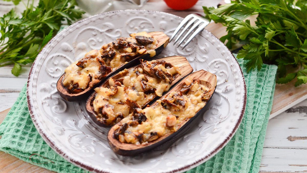Baked eggplant with cheese and walnuts – an incomparable taste