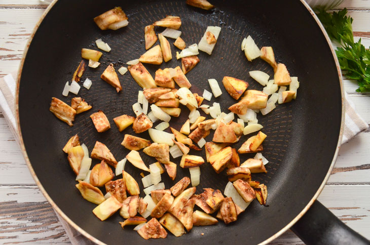 Baked eggplant with cheese and walnuts - an incomparable taste