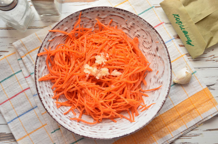 Korean-style carrots in 30 minutes - a step-by-step recipe with a photo