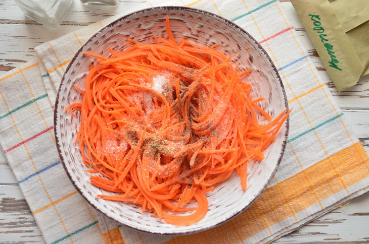 Korean-style carrots in 30 minutes - a step-by-step recipe with a photo