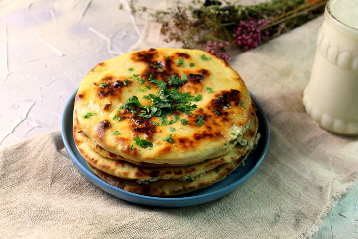 Cakes with cottage cheese and herbs in sour milk - fragrant and satisfying