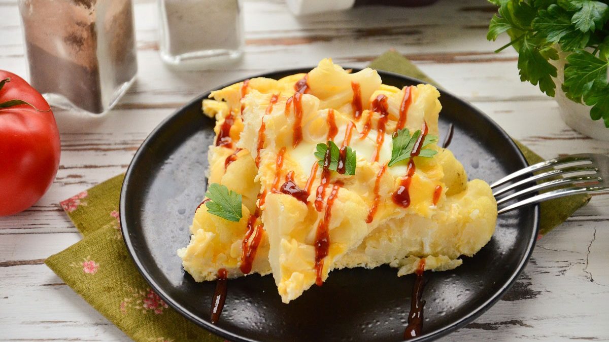 Frittata with cauliflower and melted cheese – very tasty and healthy