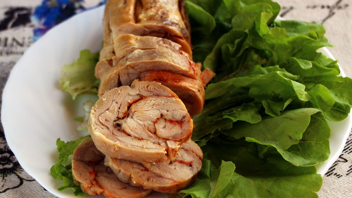 Steamed chicken thigh roll – dietary, tasty and beautiful