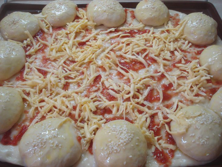 Unusual pizza pie - step by step recipe with photo