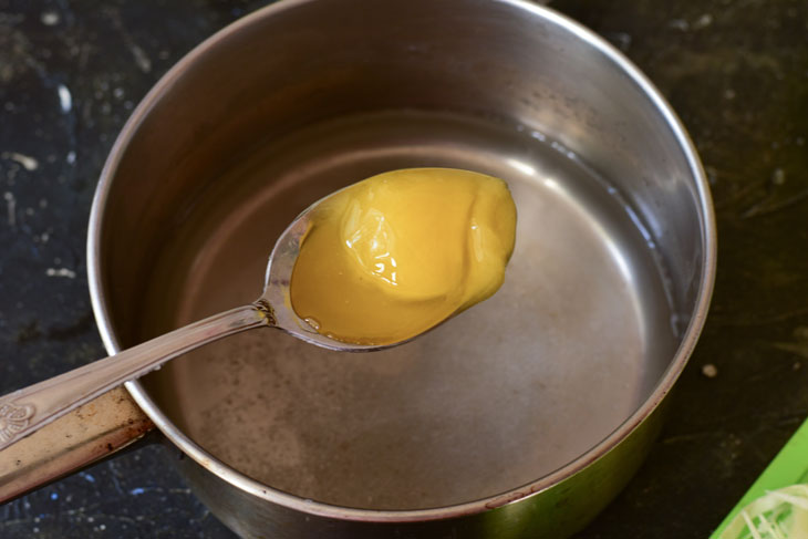 Sauerkraut with honey - step by step recipe with photo