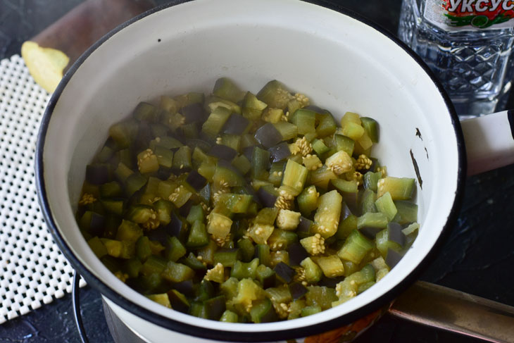 Pickled eggplants with garlic and herbs - will quickly scatter from the family table