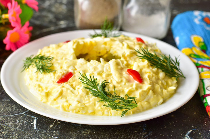 Salad "Easter wreath" - delicious and festive