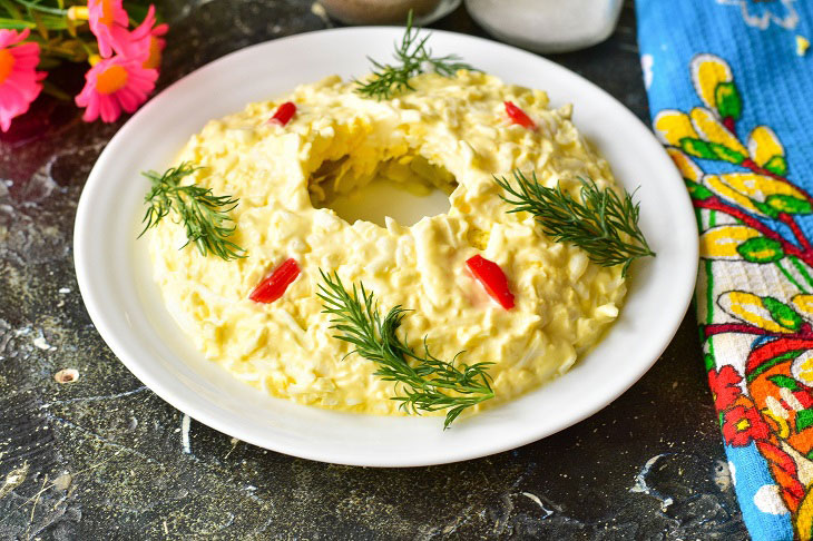 Salad "Easter wreath" - delicious and festive