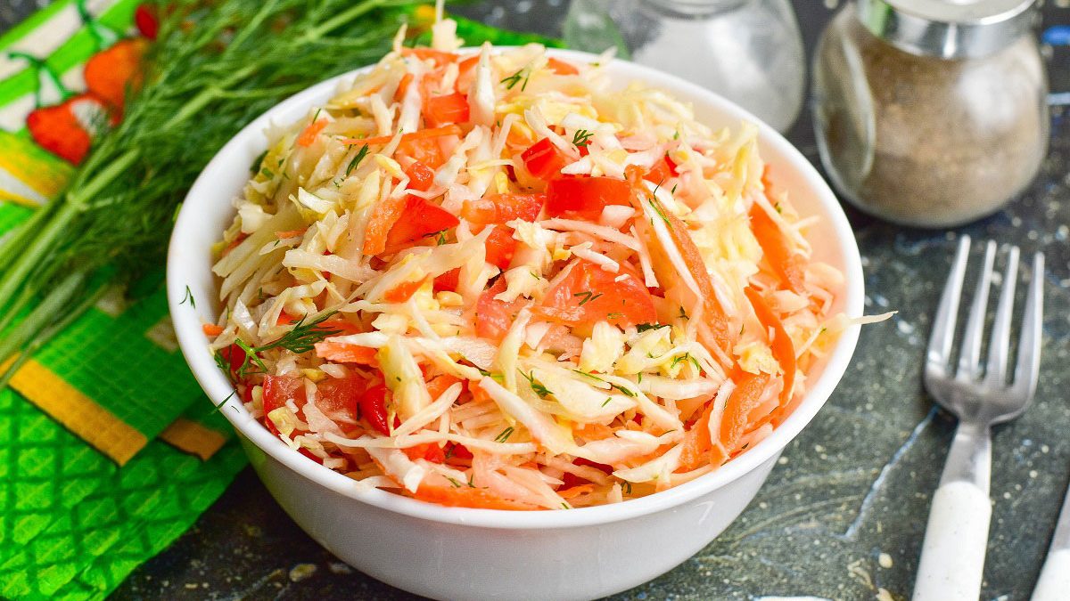 Salad “Panagyursky” with young cabbage – a delicious and easy recipe