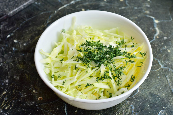 Salad "Gulistan" from young cabbage - a delicious spring recipe