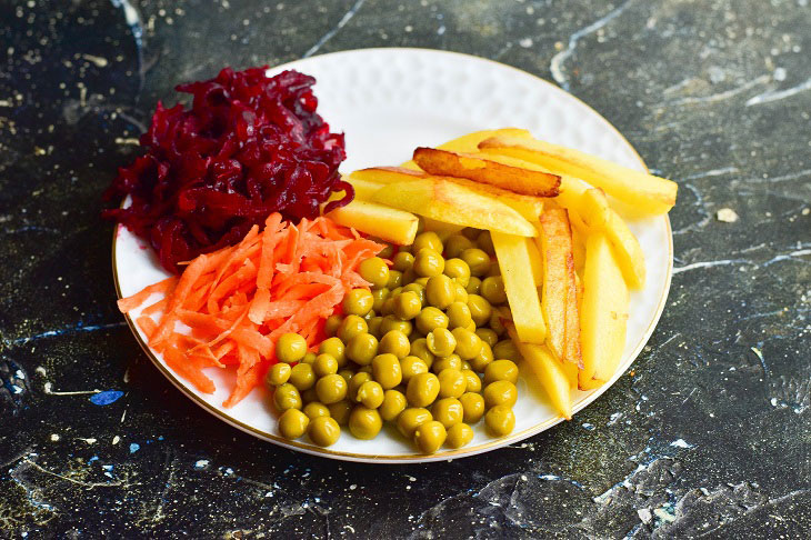 Salad "Garden" - bright and quite healthy