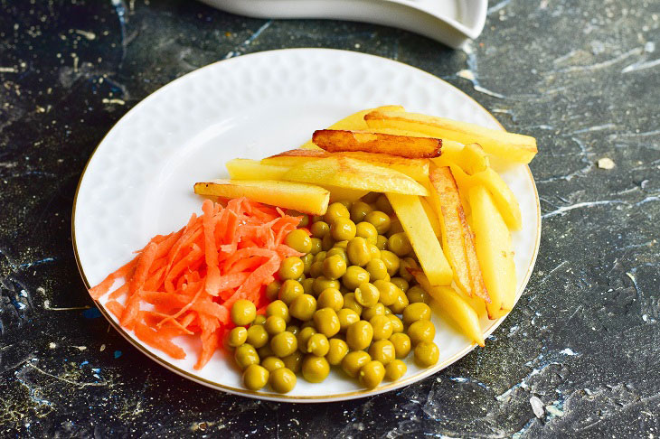 Salad "Garden" - bright and quite healthy