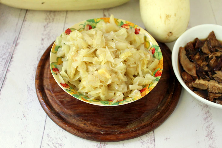 Baked pita bread with cabbage and zucchini - a wonderful summer snack