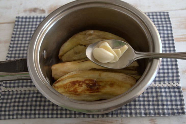 Eggplants stuffed with garlic for the winter in Armenian style