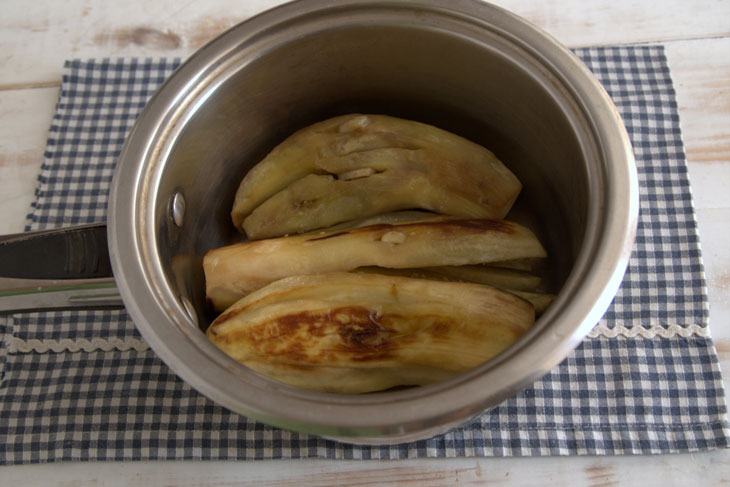 Eggplants stuffed with garlic for the winter in Armenian style