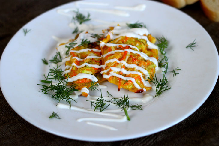 Vegetable pancakes with Adyghe cheese and olives - low-calorie and tasty