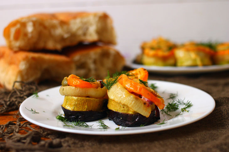 Vegetable turrets with cheese in the oven - an interesting summer recipe