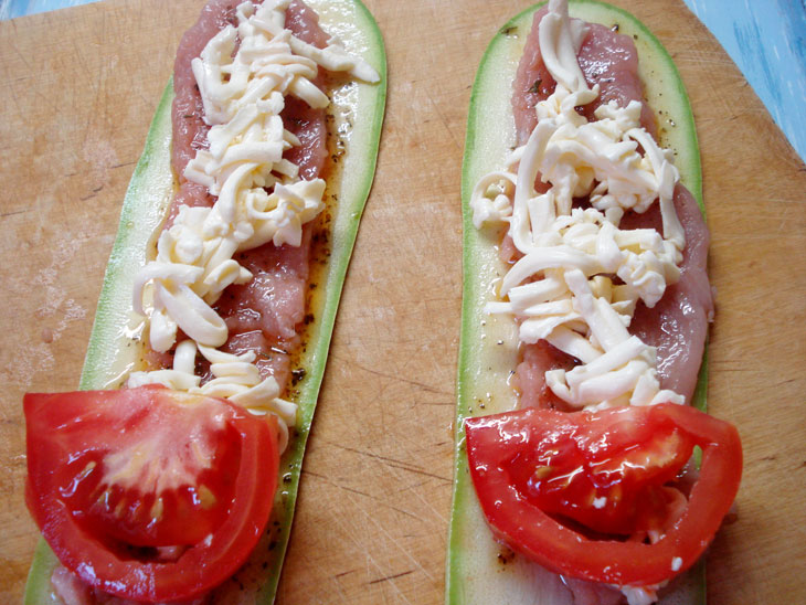 Zucchini rolls with meat - a delicious summer dish