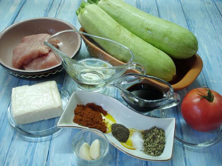 Zucchini rolls with meat - a delicious summer dish