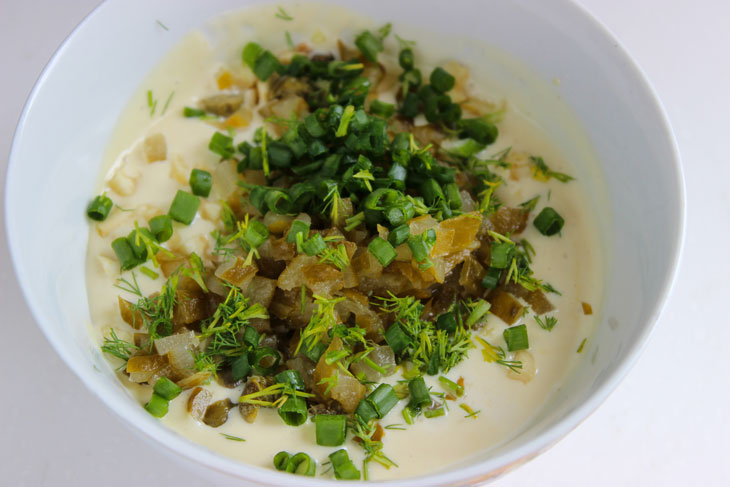 Homemade tartar sauce with mayonnaise. A quick recipe when guests are already on the doorstep!