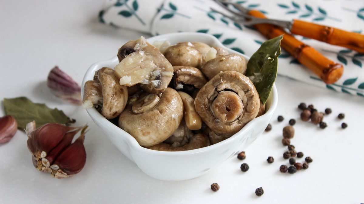 You will lick your fingers champignons – an excellent appetizer that you will cook more than once!
